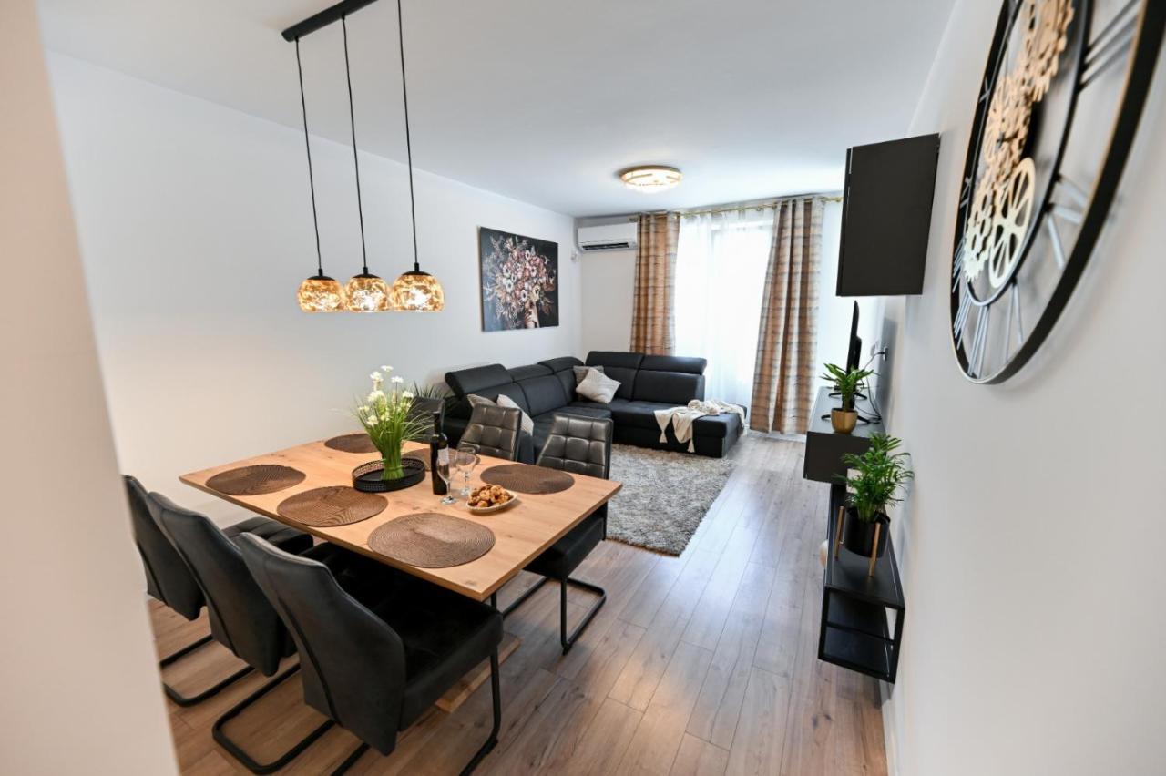 Newly Renovated Apartment Luce Zadar Exterior foto